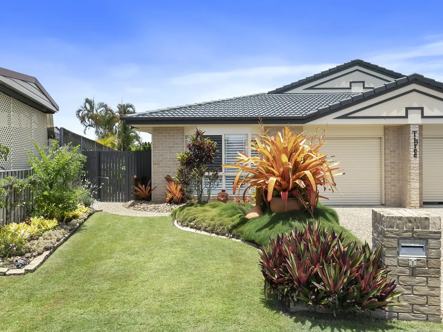 Main view of Homely semi-detached listing, Unit 1/3 Headsail Dr, Banksia Beach QLD 4507