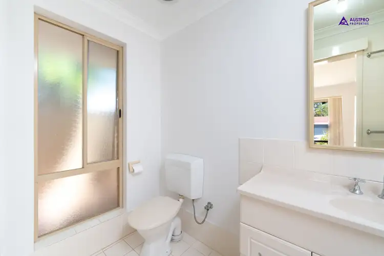 Sixth view of Homely house listing, 2 Ivory Court, Kingsley WA 6026