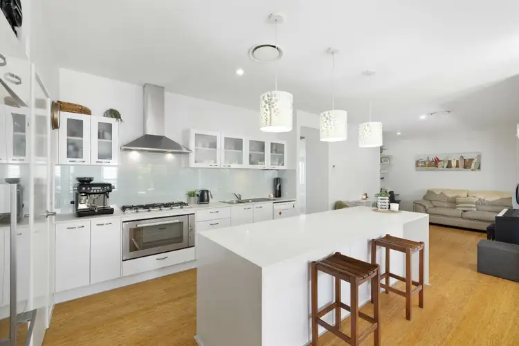 13 Robur Cres, Mountain Creek QLD 4557