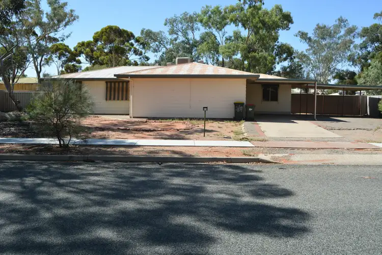 64 Pioneer Dr, Roxby Downs SA 5725