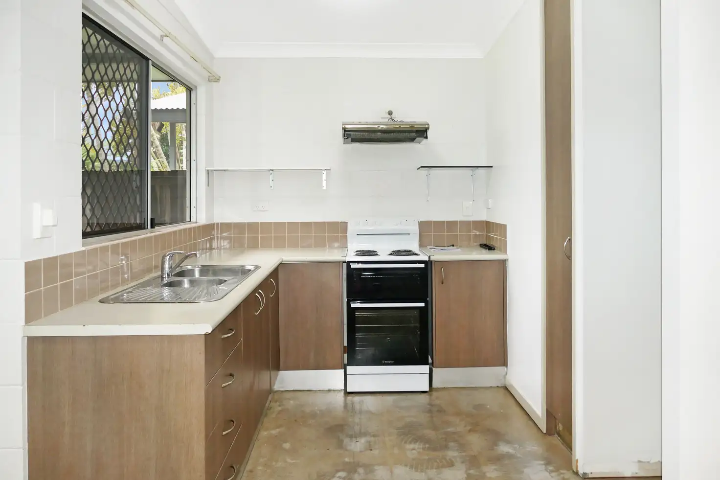 Main view of Homely unit listing, Unit 2/13 Toohey St, Cardwell QLD 4849