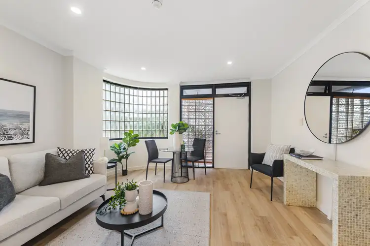 Main view of Homely unit listing, Unit 502/6-8 Ward Ave, Elizabeth Bay NSW 2011