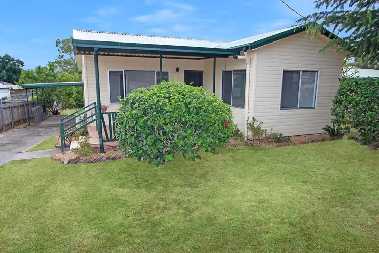 27 Stafford St, Scone NSW 2337
