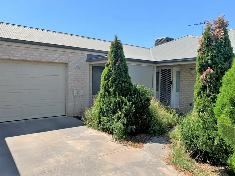 Main view of Homely unit listing, Unit 4/5 Greencastle Ct, Mooroopna VIC 3629