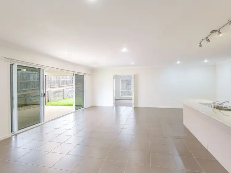 Fifth view of Homely house listing, 4 Chairmans Cl, Jones Hill QLD 4570