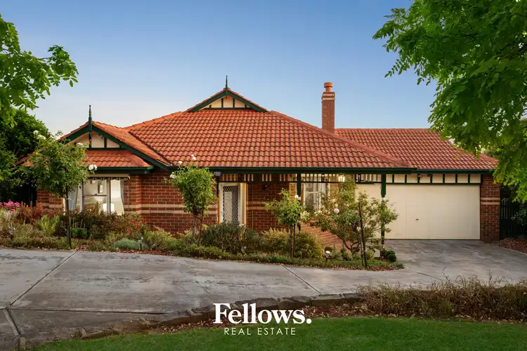 4 Mccaffery Rise, Pakenham VIC 3810