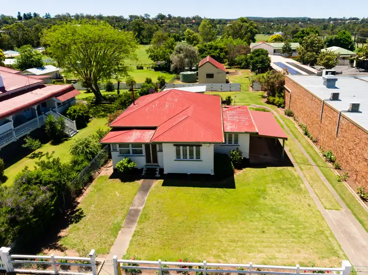 69 Victoria St, Warwick QLD 4370