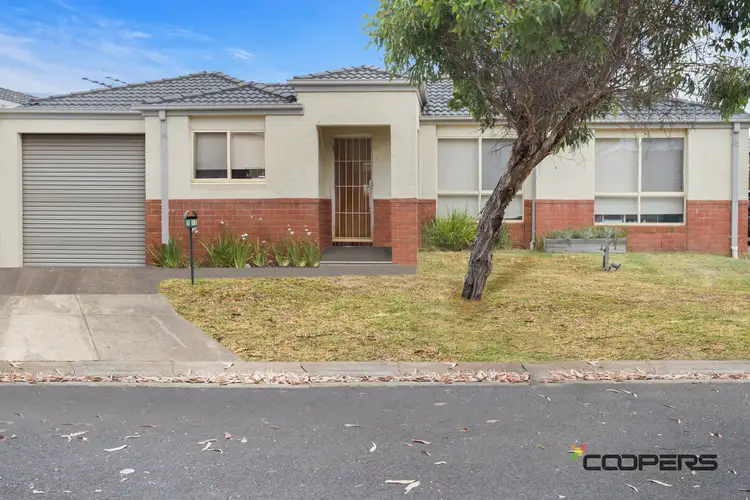 Units 1 & 2/12 Thomasz Pl, Kurunjang VIC 3337