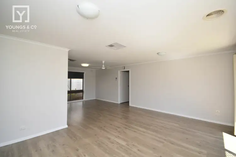 Seventh view of Homely house listing, 8 Dampier Ave, Shepparton VIC 3630
