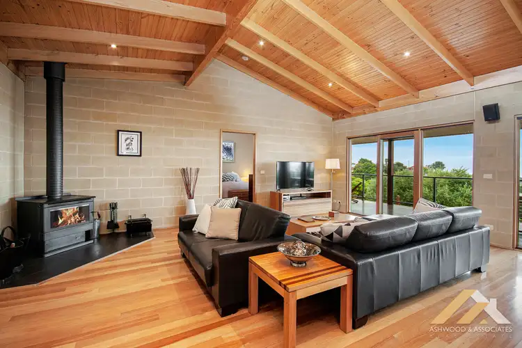 Seventh view of Homely house listing, 18 Sea-Lakes Cl, Lakes Entrance VIC 3909