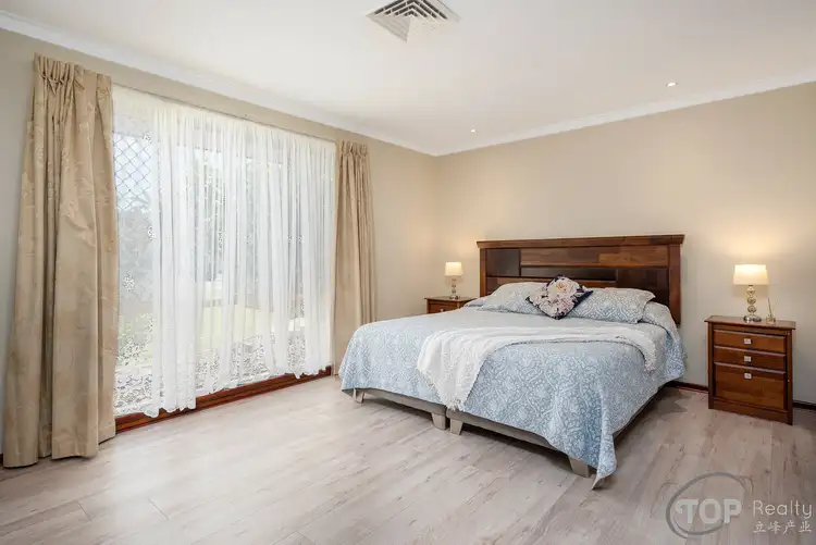 Fourth view of Homely house listing, 7 Macquarie Way, Willetton WA 6155