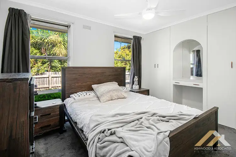 Third view of Homely house listing, 27 Cameron Cres, East Bairnsdale VIC 3875