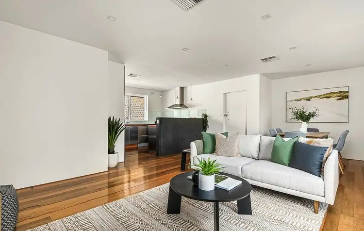 Unit 4/16 Spray St, Elwood VIC 3184