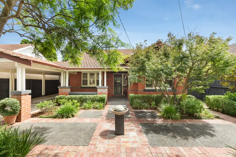 863 Hampton St, Brighton VIC 3186