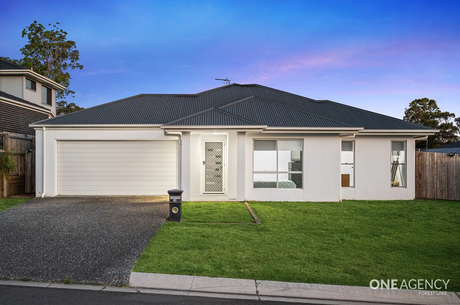 Main view of Homely house listing, 10 Wimbledon Cl, Doolandella QLD 4077