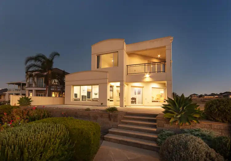 18 Oriental Ct, Wallaroo SA 5556