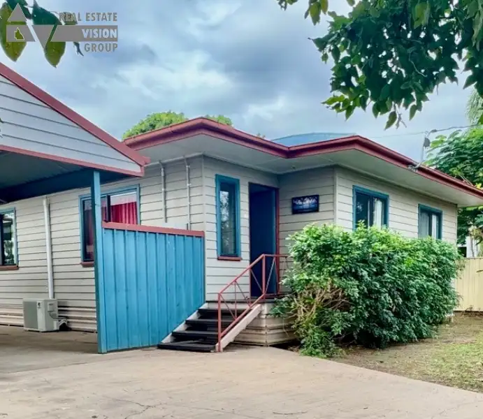 24 Gray St, Emerald QLD 4720