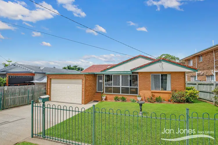 165 King St, Clontarf QLD 4019