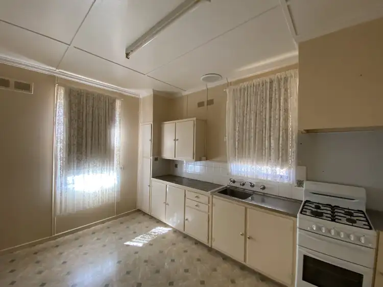 Fifth view of Homely house listing, 122 Queen St, Peterborough SA 5422