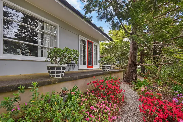 25 Forster Rd, Katoomba NSW 2780