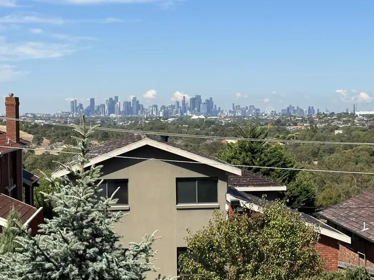 Second view of Homely house listing, 3 Avalon Court, Avondale Heights VIC 3034