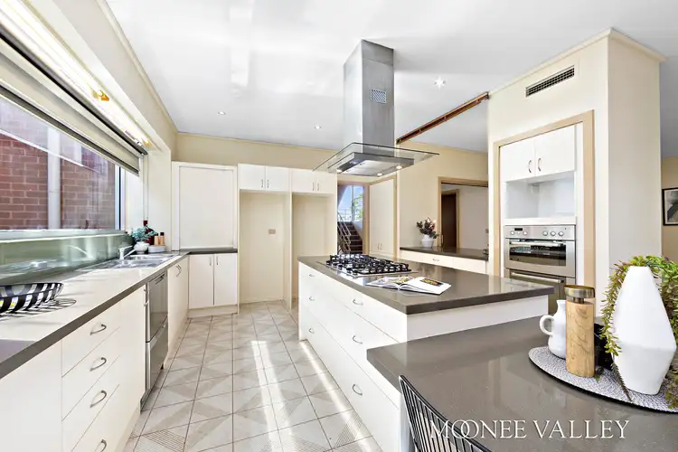 Third view of Homely house listing, 3 Avalon Court, Avondale Heights VIC 3034