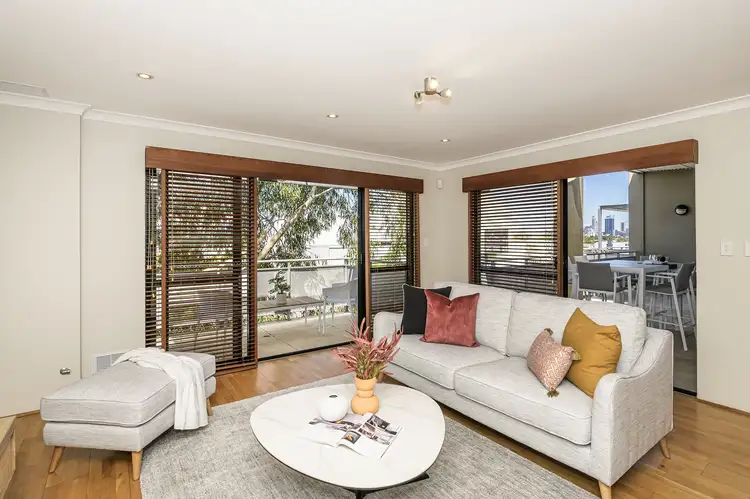 Unit 17/160 Scarborough Beach Rd, Mount Hawthorn WA 6016