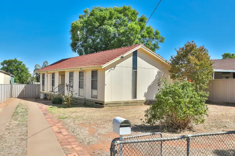 18 Commercial Street