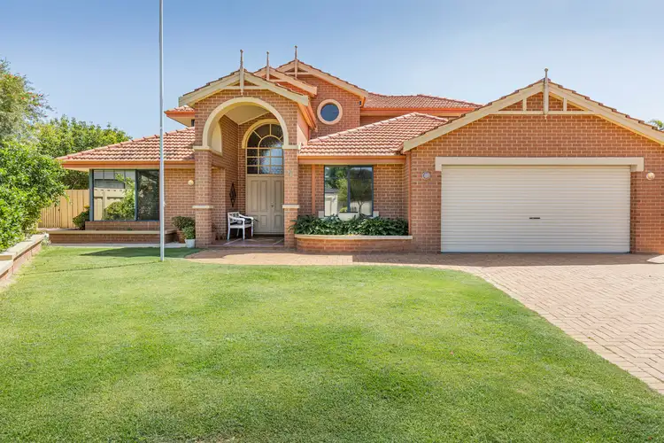 4 Boxall Pl