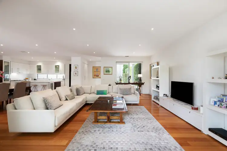 6A Gramatan Ave, Beaumaris VIC 3193