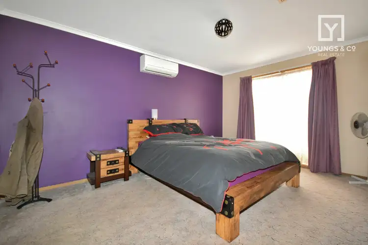 Seventh view of Homely house listing, 10 Shannon Ct, Mooroopna VIC 3629