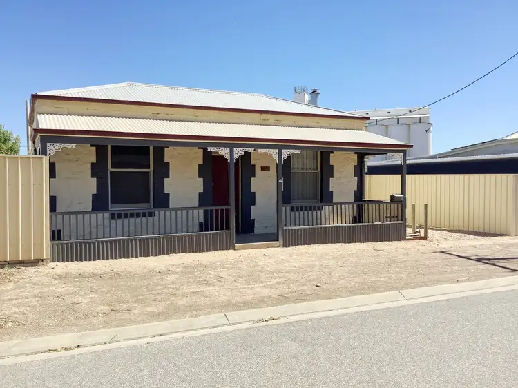 20 Alexander St