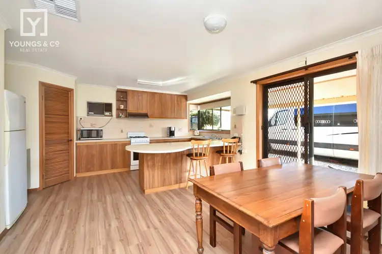 Fifth view of Homely unit listing, Unit 2/18 Granthorn St, Shepparton VIC 3630