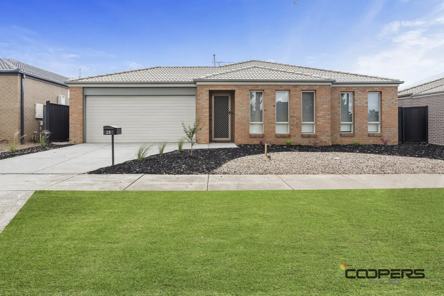 Main view of Homely house listing, 28 Barleygrass Cres, Brookfield VIC 3338