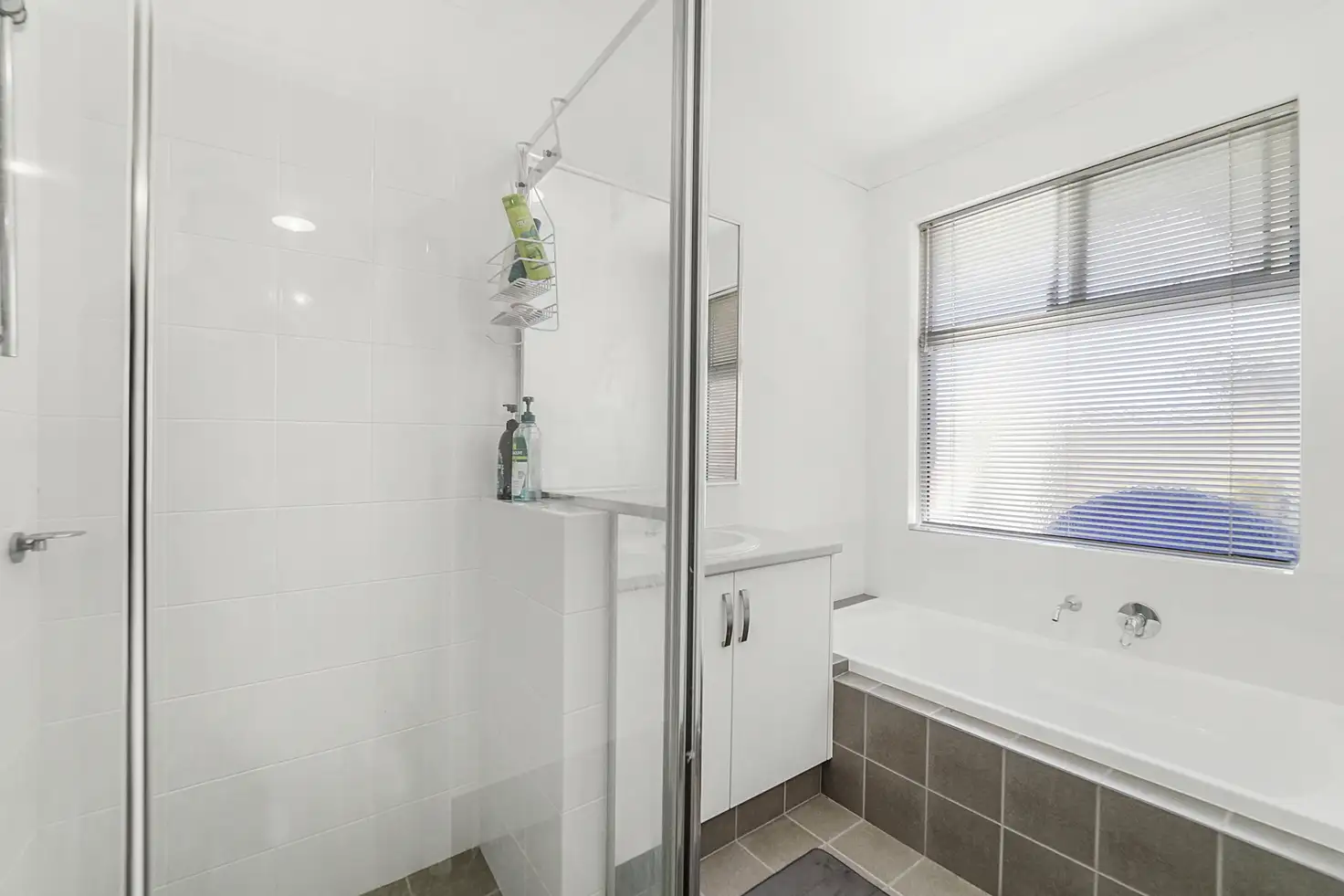 Main view of Homely unit listing, Unit 4/11 Hodnet Bend, The Vines WA 6069