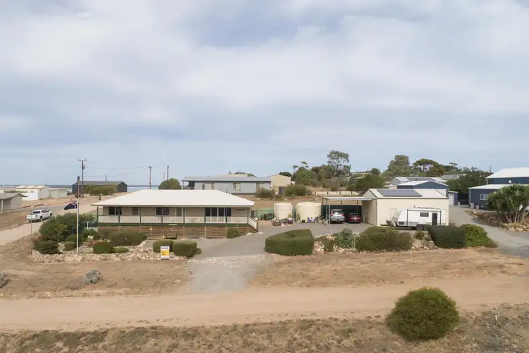 Second view of Homely house listing, 6 Hougomont Rd, Weeroona Island SA 5495