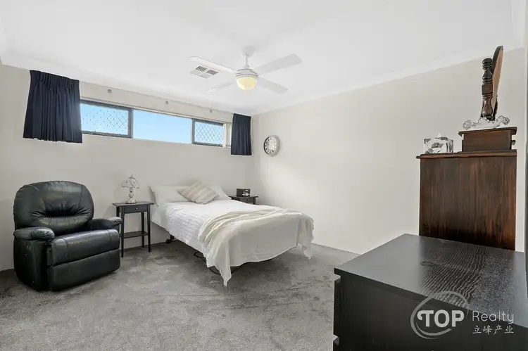 Fourth view of Homely house listing, Unit 2/8 Betula Street, Riverton WA 6148