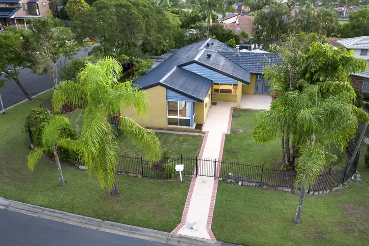 2 Bruan Cl, Middle Park QLD 4074