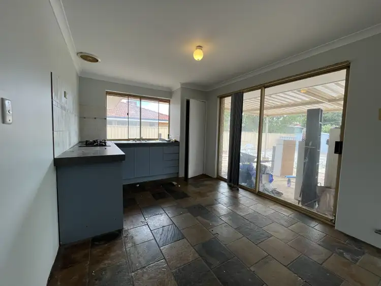 Second view of Homely house listing, 7 Lyrebird Loop, Seville Grove WA 6112