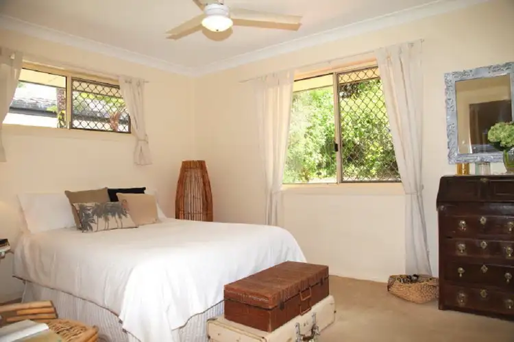Fifth view of Homely semi-detached listing, 1/27 Nakina Street, Southport QLD 4215