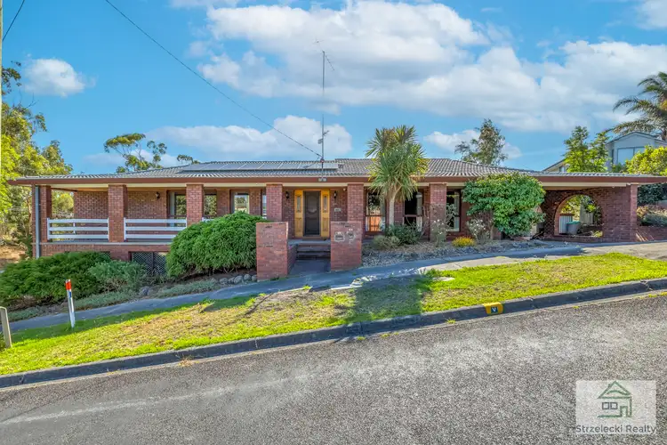 106 Manning Dr, Churchill VIC 3842
