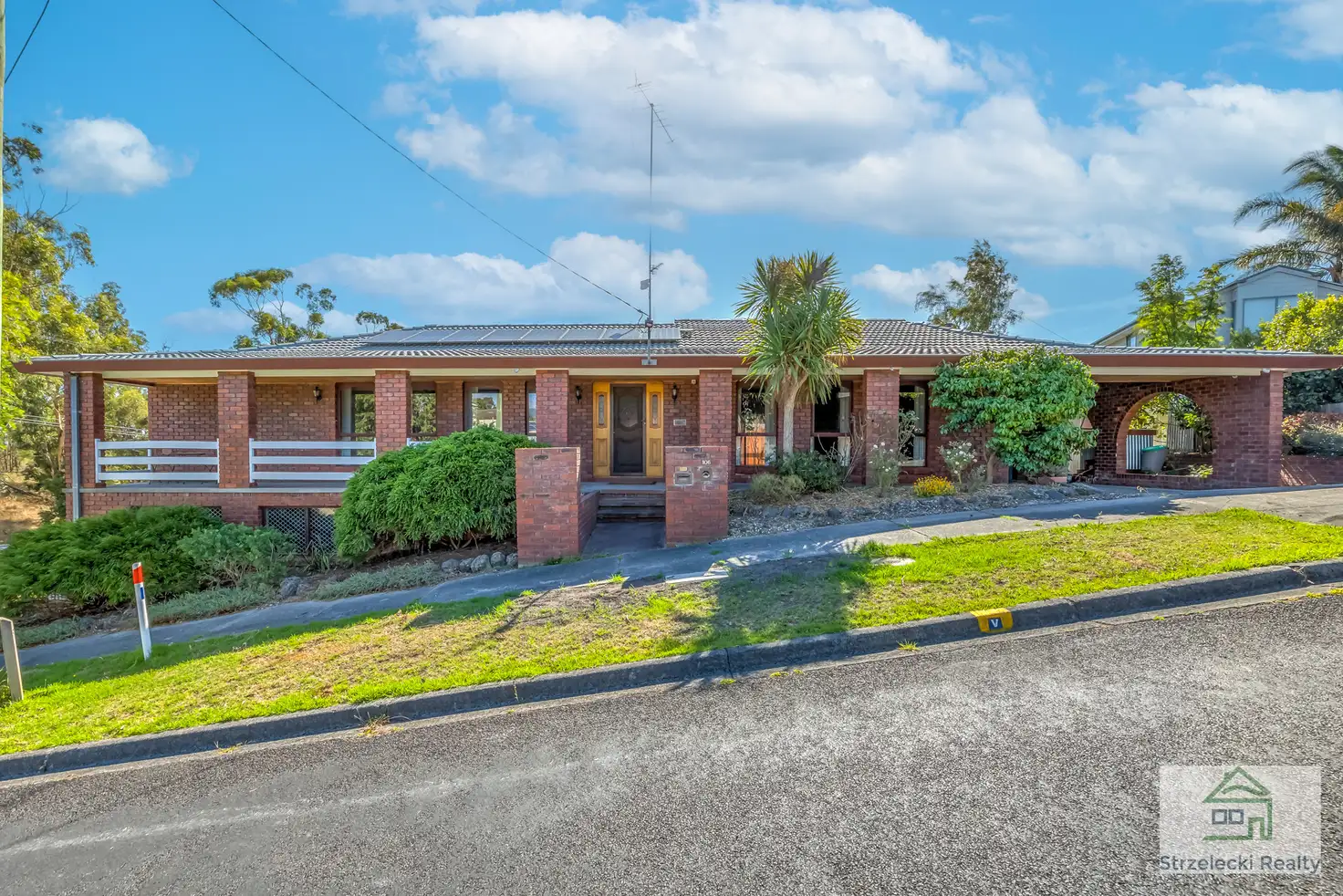 Main view of Homely house listing, 106 Manning Dr, Churchill VIC 3842