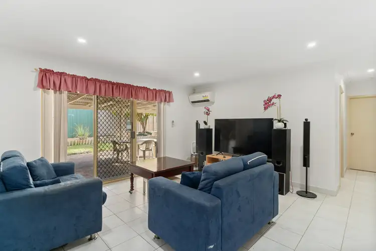 8 Twining Pl, Mirrabooka WA 6061
