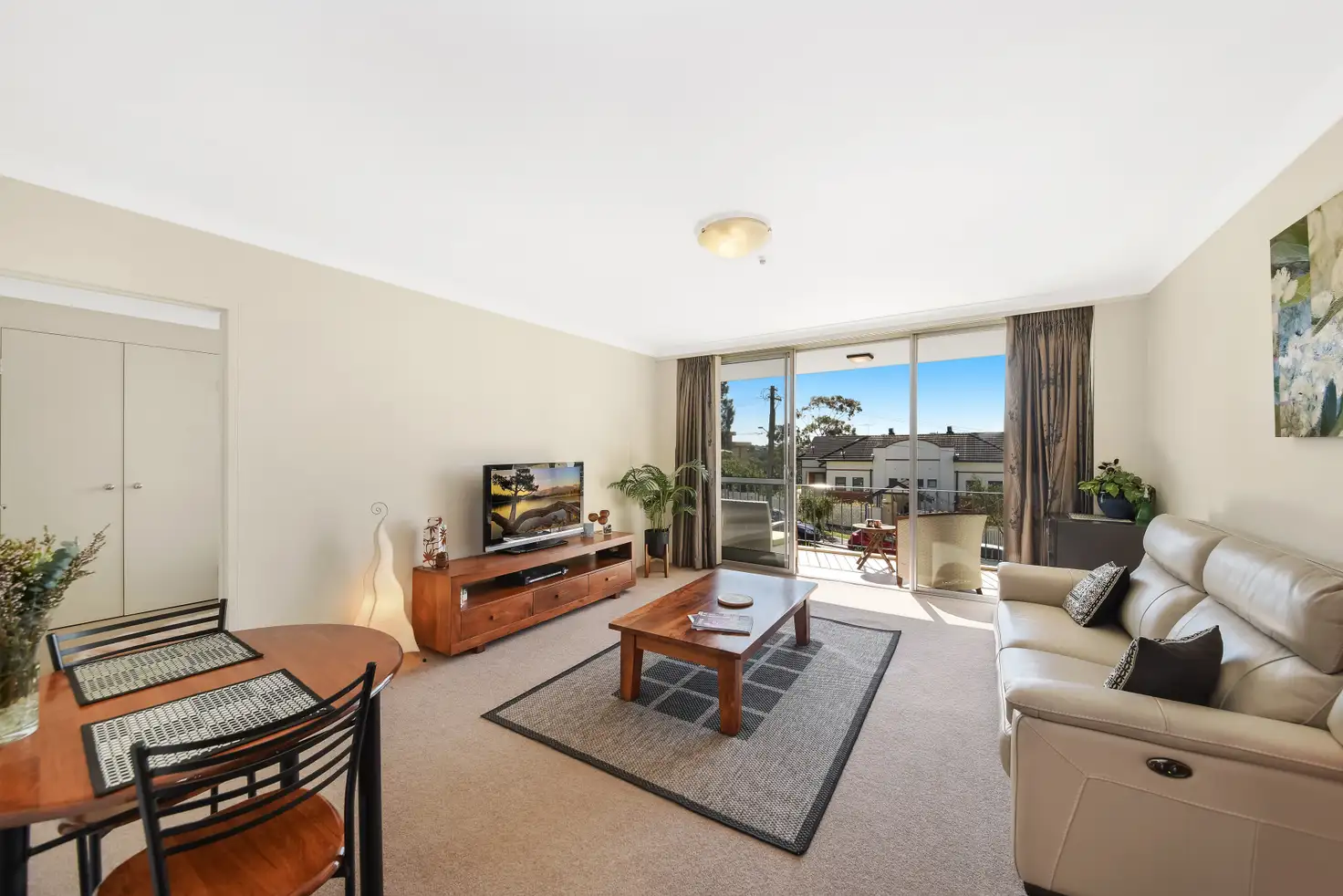 Main view of Homely apartment listing, 2/5 Sutherland Street, Cremorne NSW 2090