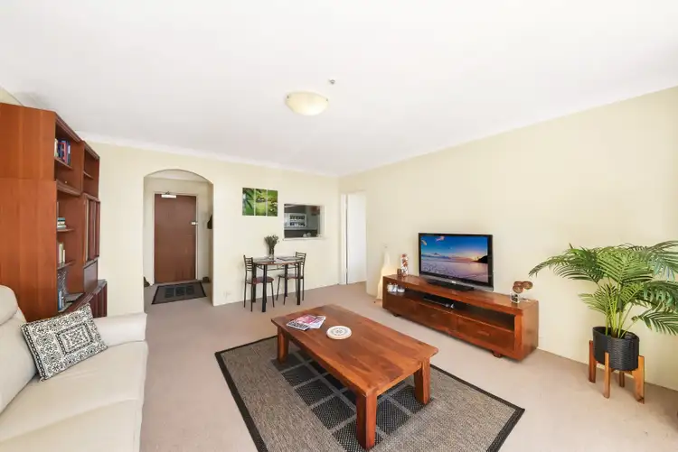 Second view of Homely apartment listing, 2/5 Sutherland Street, Cremorne NSW 2090