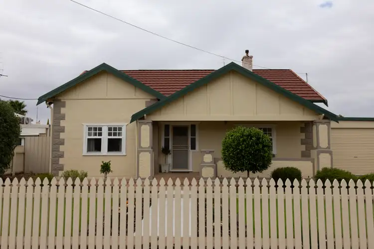 17 Balmoral Road, Port Pirie SA 5540