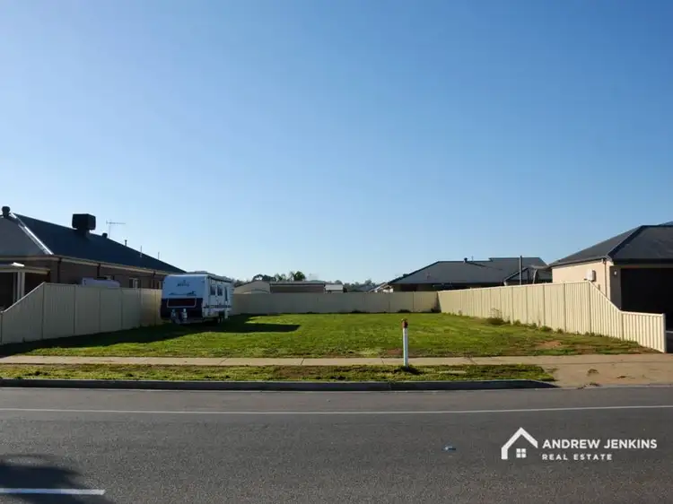 32 Campbell Rd, Cobram VIC 3644