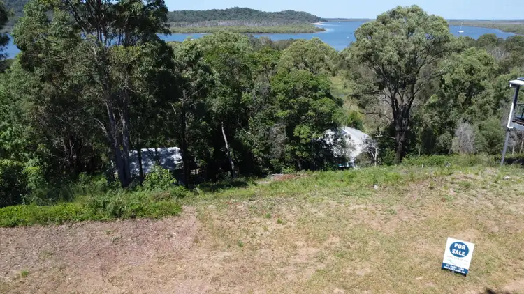 30 Crescent Dr, Russell Island QLD 4184