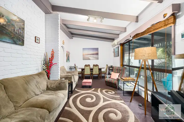 Second view of Homely house listing, 5 Catani Ct, Newborough VIC 3825