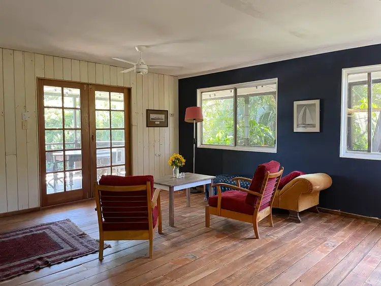 95 Perulpa Dr, Lamb Island QLD 4184